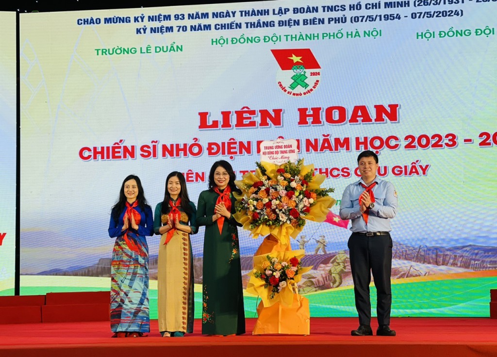 Thành phố Hà Nội tổ chức Liên hoan &quot;Chiến sĩ nhỏ Điện Biên&quot;