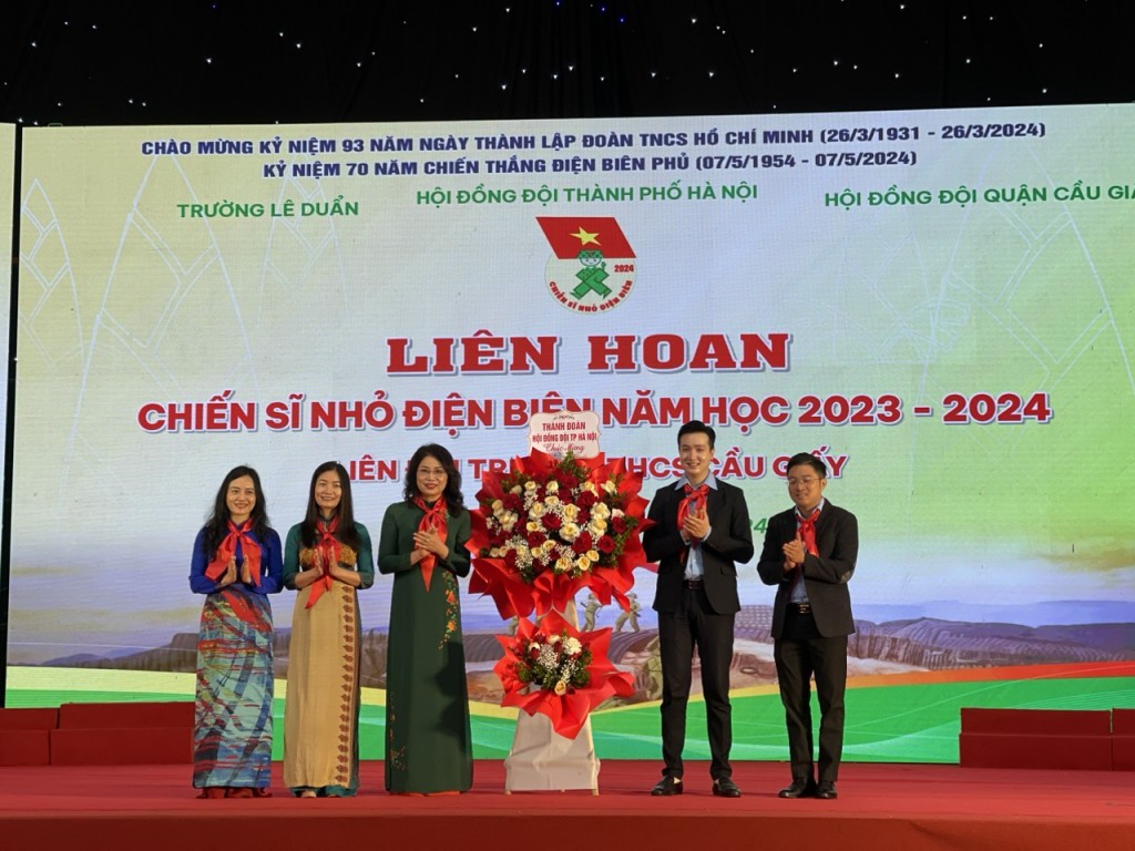 Thành phố Hà Nội tổ chức Liên hoan "Chiến sĩ nhỏ Điện Biên"