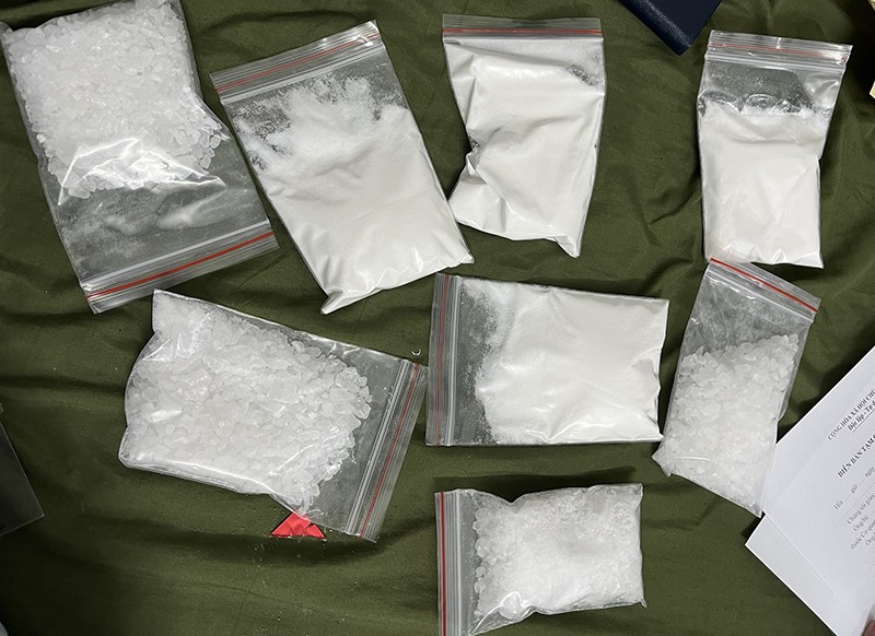 Cảnh sát thu giữ số ma túy tang vật vụ án