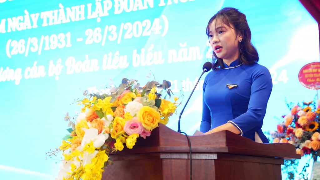 Đồng chí Nguyễn Thị Minh Nguyện - Bí thư Huyện đoàn đã ôn lại truyền thống 93 năm Ngày thành lập Đoàn TNCS Hồ Chí Minh và Phát động thi đua của tuổi trẻ Thanh Oai.