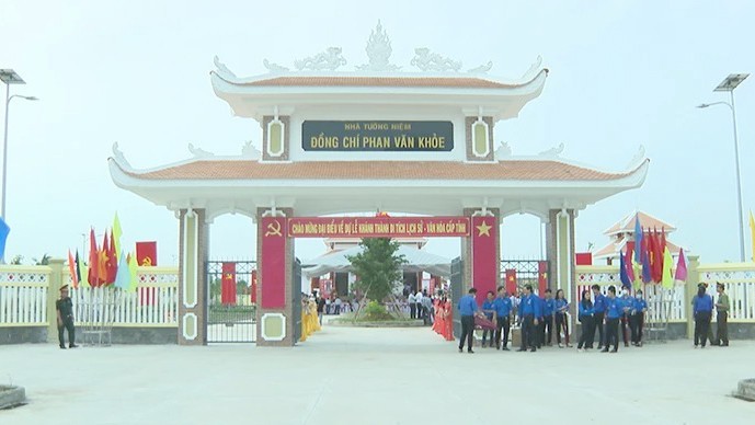 Thị xã Cai Lậy tổ chức trang trọng lễ giỗ đồng chí Phan Văn Khỏe