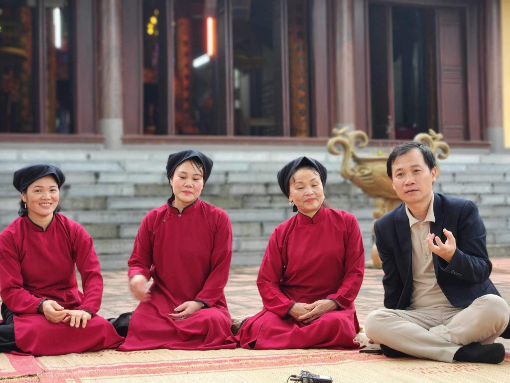 Nhà nghiên cứu âm nhạc Nguyễn Quang Long giới thiệu di sản Hát Xoan