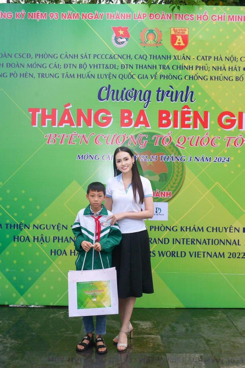 Hoa hậu Bích Hạnh tham gia chương trình “Tháng ba biên guioiws”