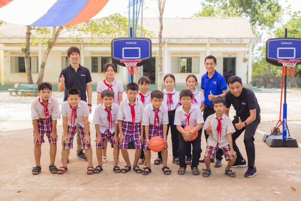 Epson Việt Nam phối hợp triển khai chương trình “Sắc màu yêu thương”