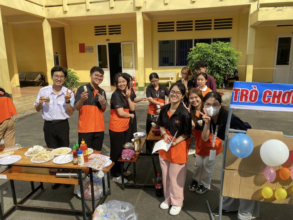 Hoạt động triển lãm ảnh, giao lưu văn hoá và ẩm thực giữa ba nước Việt Nam – Lào – Campuchia Hoạt động triển lãm ảnh, giao lưu văn hoá và ẩm thực giữa ba nước Việt Nam – Lào – Campuchia
