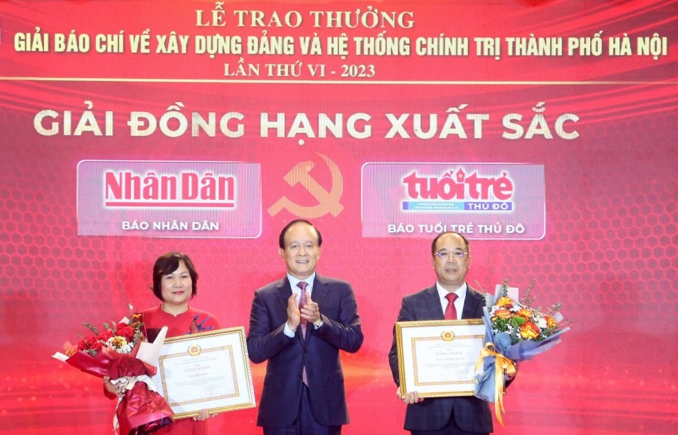 39 mùa xuân chinh phục những “đỉnh núi”