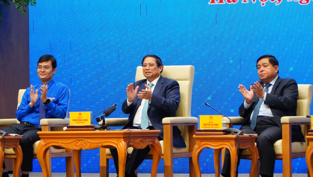 Thủ tướng Phạm Minh Chính chủ trì chương trình đối thoại