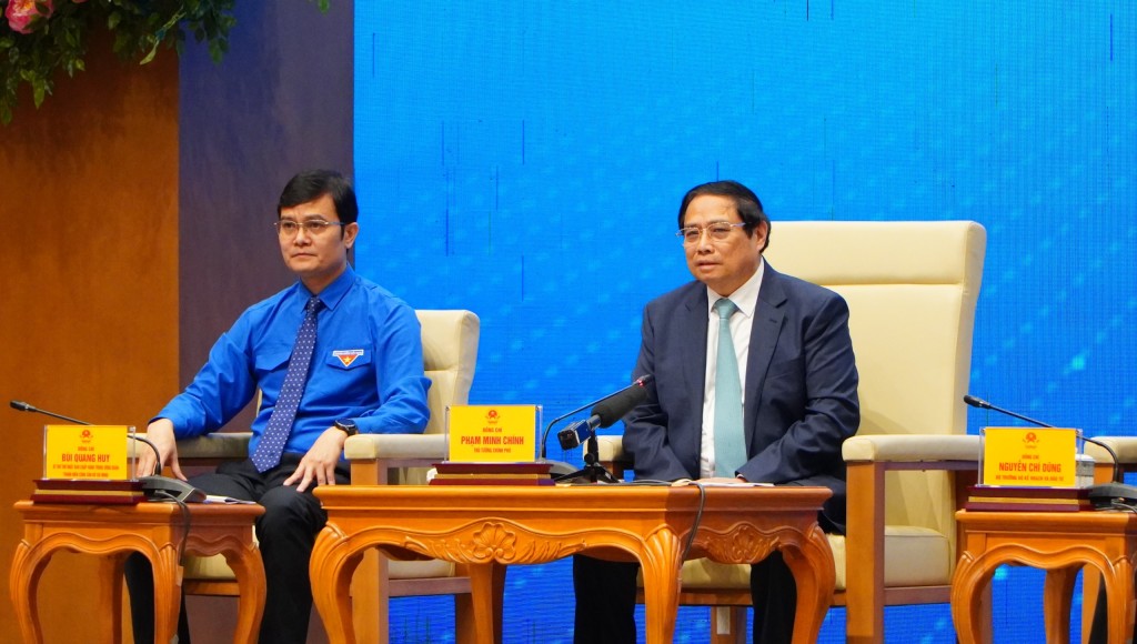 Thủ tướng Chính phủ Phạm Minh Chính trả lời bạn trẻ