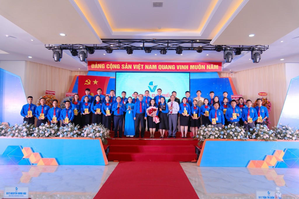 Ra mắt Ủy ban Hội LHTN Việt Nam huyện Phú Giáo khóa VI