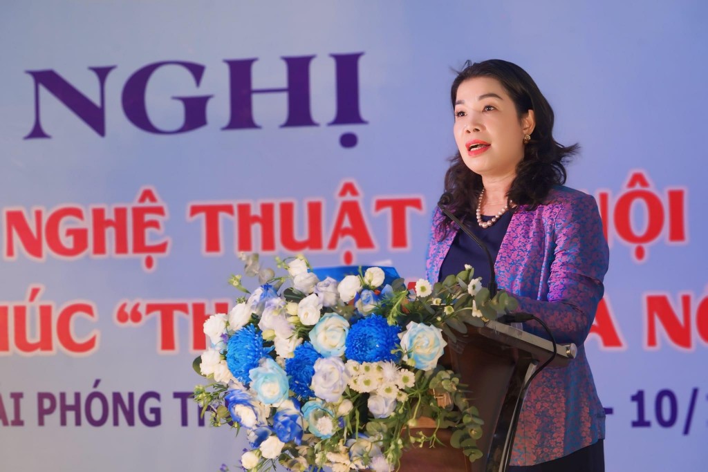 Đồng chí Trần Thị Vân Anh - Phó Giám đốc Sở Văn hóa và Thể thao Hà Nội phát động cuộc thi