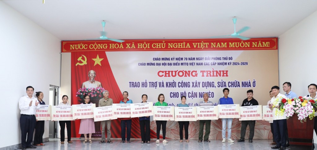 Hỗ trợ xây, sửa nhà cho 35 hộ nghèo tại huyện Đông Anh