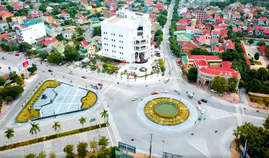 Khu vực sẽ lắp đặt tượng đài V.I. Lê-nin gần vòng xuyến, giữa Đại lộ V.I.Lê-nin với đường Nguyễn Phong Sắc, thành phố Vinh