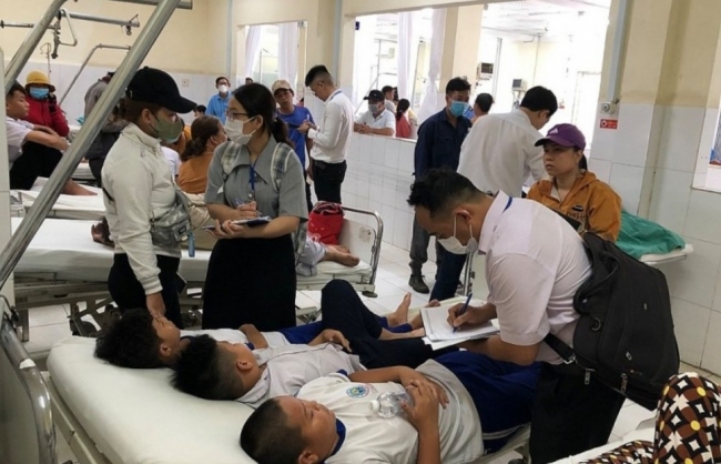 Tích cực điều trị bệnh nhân, điều tra vụ ngộ độc tại Nha Trang