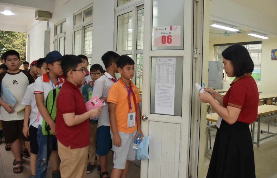 Gần 1.300 học sinh tiểu học Hà Nội thi Olympic Tiếng Anh