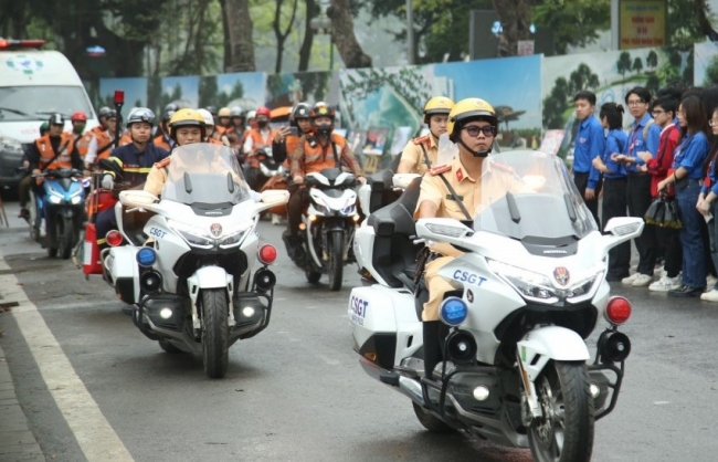 Tuyên truyền an toàn giao thông, phòng cháy chữa cháy cho bạn trẻ