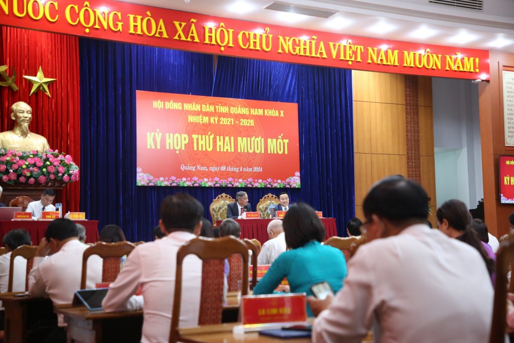 Miễn nhiệm chức danh Chủ tịch, Phó Chủ tịch UBND tỉnh Quảng Nam