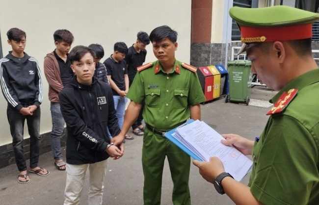 Đà Nẵng: Khởi tố 14 thanh thiếu niên gây rối trật tự công cộng