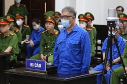 TAND tỉnh Quảng Ninh xét xử sơ thẩm cựu Giám đốc công an Đỗ Hữu Ca