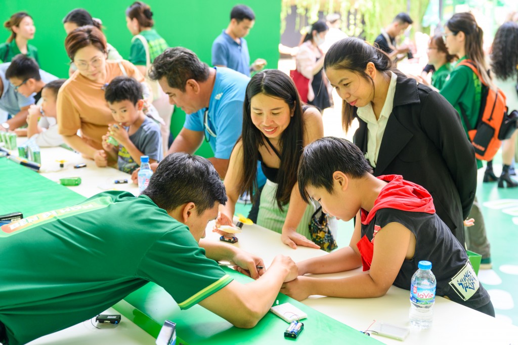 5. Sự kiện “Trạm sạc Sức bền 24h Khổng lồ” được Nestlé MILO tổ chức từ ngày 5-7_4 tại TP.HCM và 12-14_4 tại Hà Nội