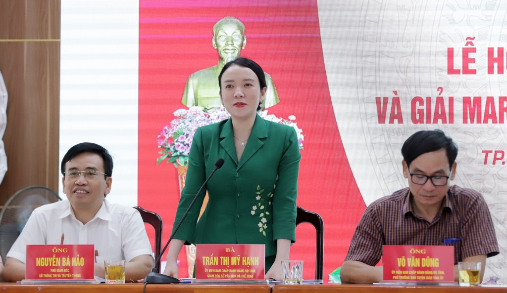 Bà Trần Thị Mỹ Hạnh - Giám đốc Sở VH&amp;TT tỉnh Nghệ An phát biểu tại buổi họp báo. Ảnh: Quốc Huy