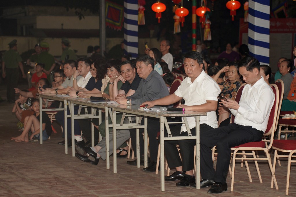 Lãnh đạo huyện Thanh Oai trực tiếp tham dự và đưa ra những góp ý, chỉnh sửa kịp thời