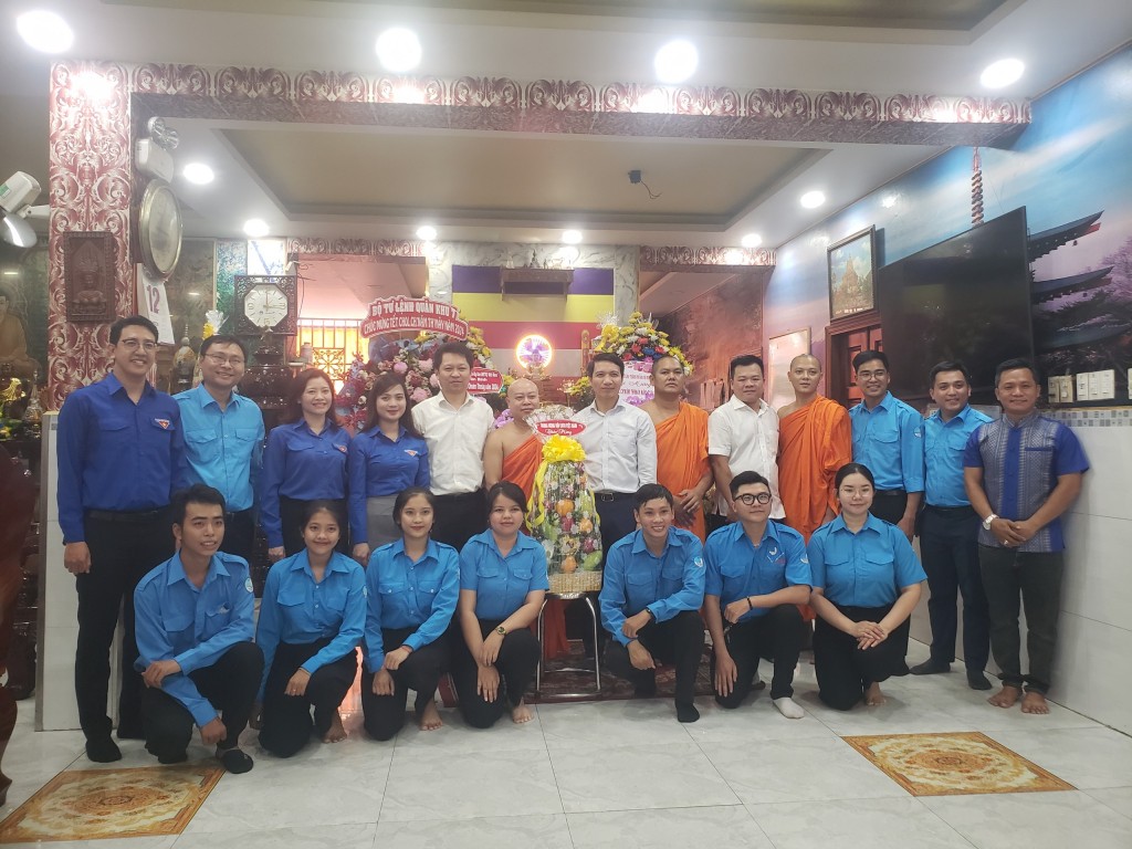 Trung ương Đoàn thăm, chúc Tết đồng bào Khmer dịp Tết Chol Chnam Thmay