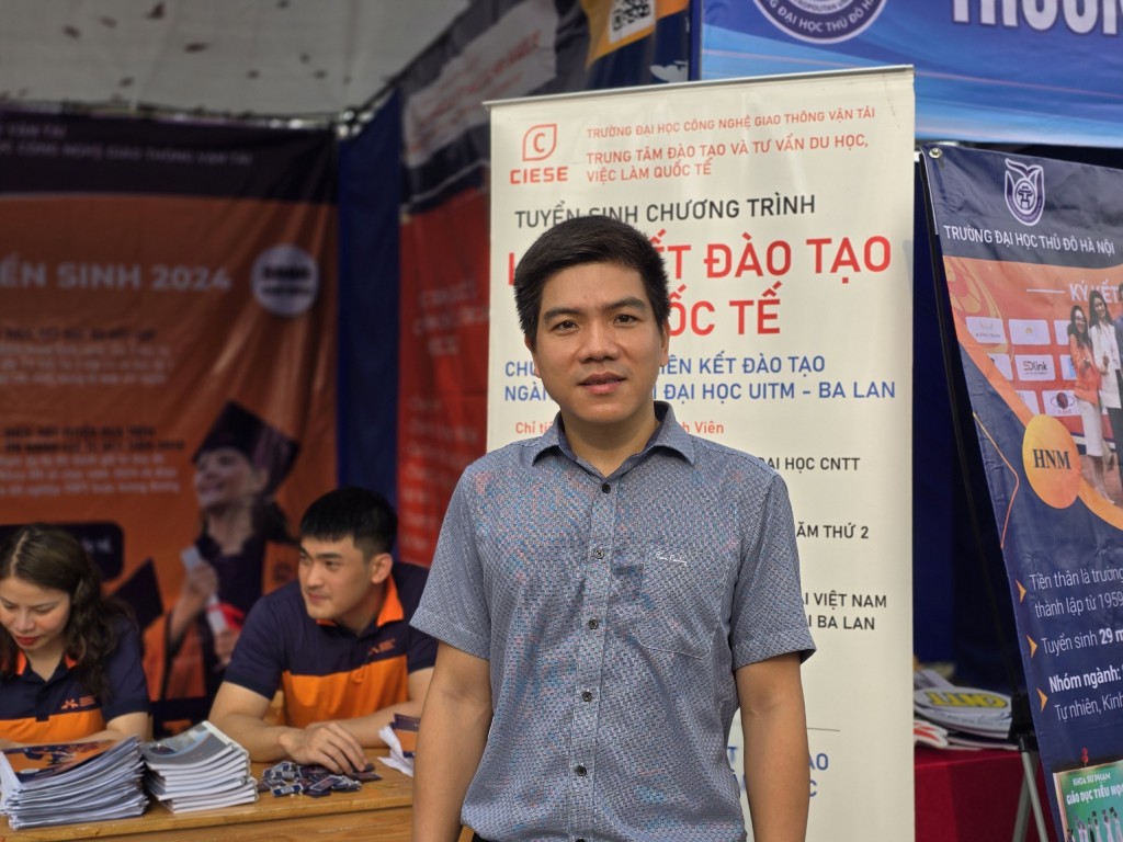 , anh Phạm Quang Dũng, đại diện Phòng Đào tạo, trường Đại học Công nghệ Giao thông Vận tải chia sẻ về cơ hội có việc làm cho sinh viên ngay từ khi còn ngồi trên ghế nhà trường