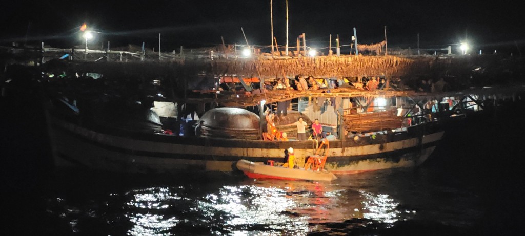 Ngư dân Quảng Nam gặp nạn trên vùng biển Hoàng Sa