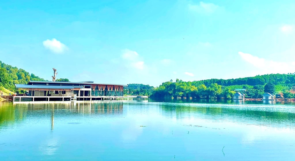 Hi_King Lake Resort & Spa “ôm trọn” đất trời Lam Kinh