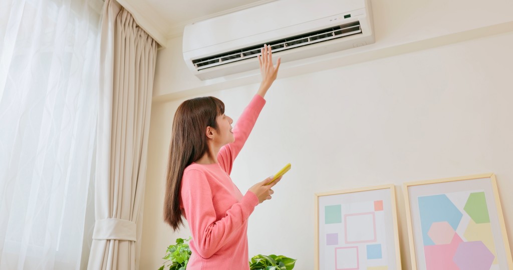 Nhu cầu sử dụng các sản phẩm như điều hòa, tủ lạnh thường tăng cao trong mùa hè. Ảnh: FE CREDIT.