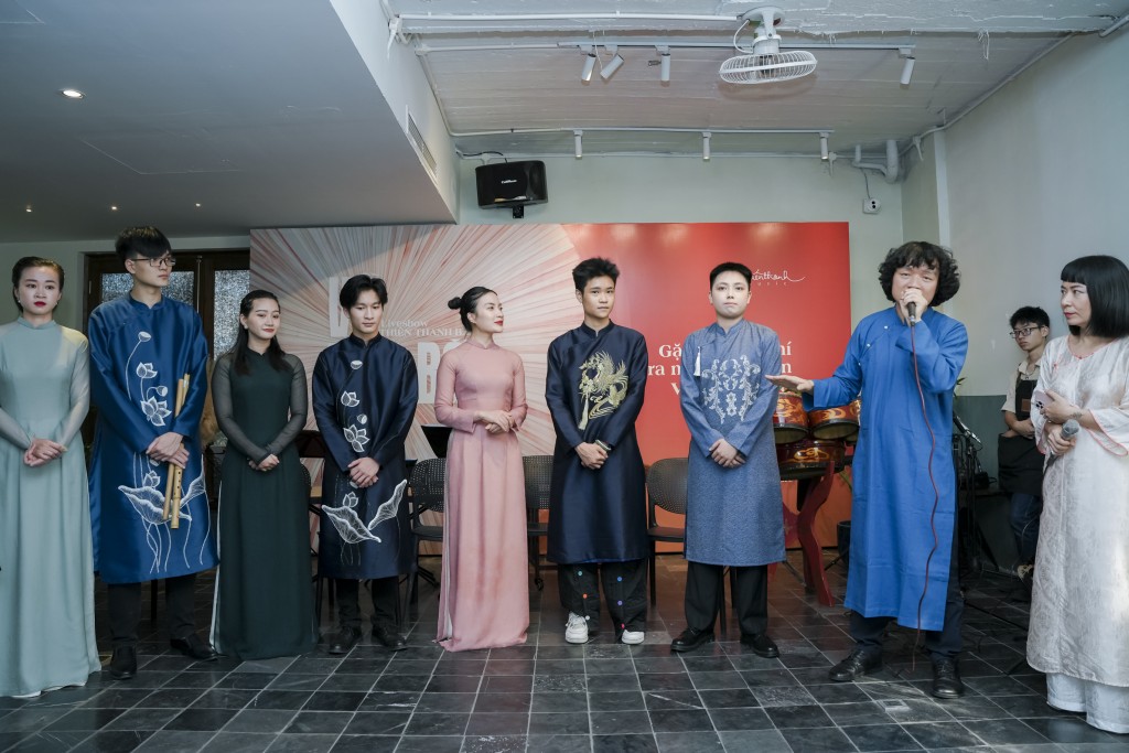 Nhóm Thiên Thanh “Về Kinh Bắc” cùng nghệ sĩ Ngô Hồng Quang