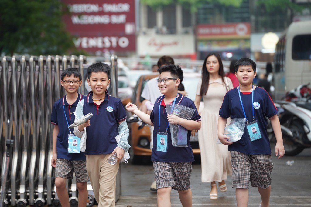 202 học sinh tiểu học Hà Nội thi chung khảo Olympic tiếng Anh