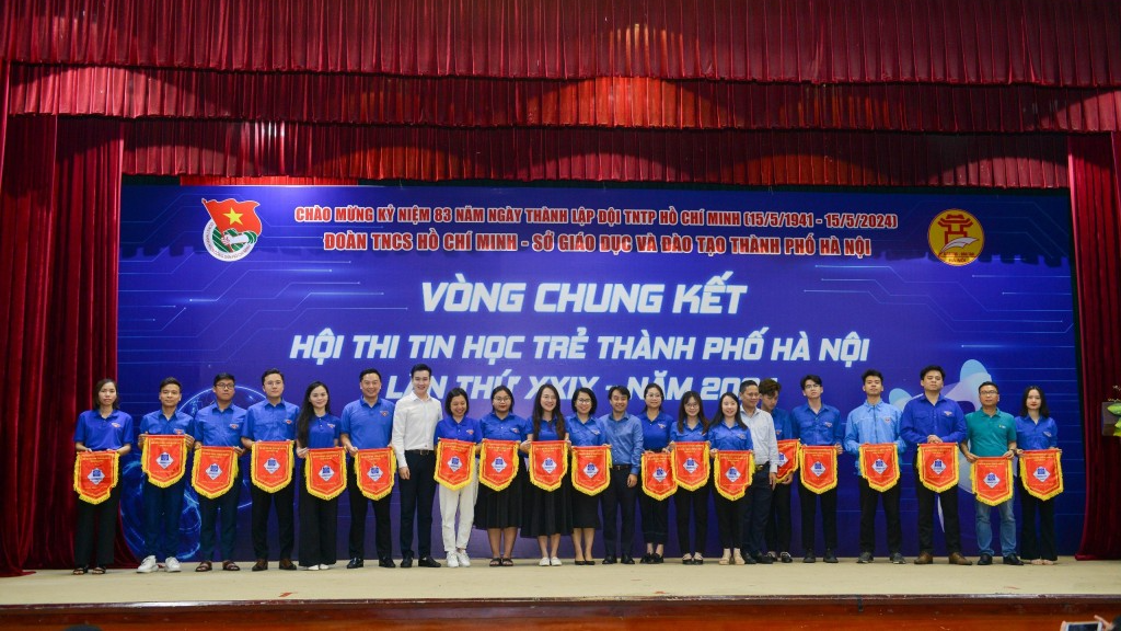 Sôi nổi Hội thi Tin học trẻ thành phố Hà Nội