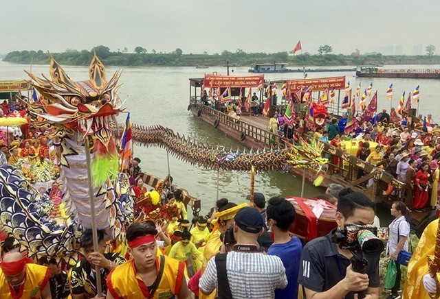 Phát huy giá trị văn hoá qua lễ hội truyền thống Tổng Nam Phù