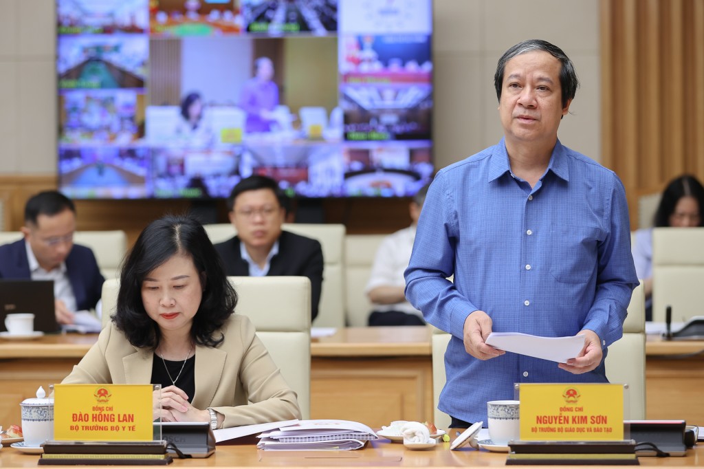 Bộ trưởng Bộ GD&ĐT Nguyễn Kim Sơn phát biểu tại phiên họp - Ảnh: VGP/Nhật Bắc