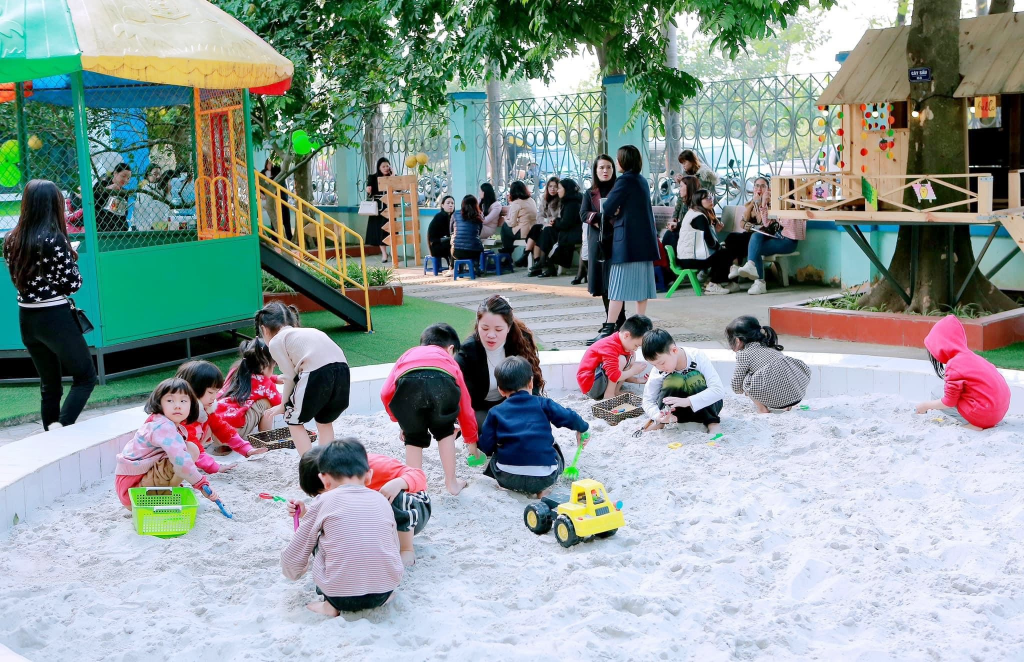 Mầm non Minh Khai - trường học công viên, ngôi nhà hạnh phúc