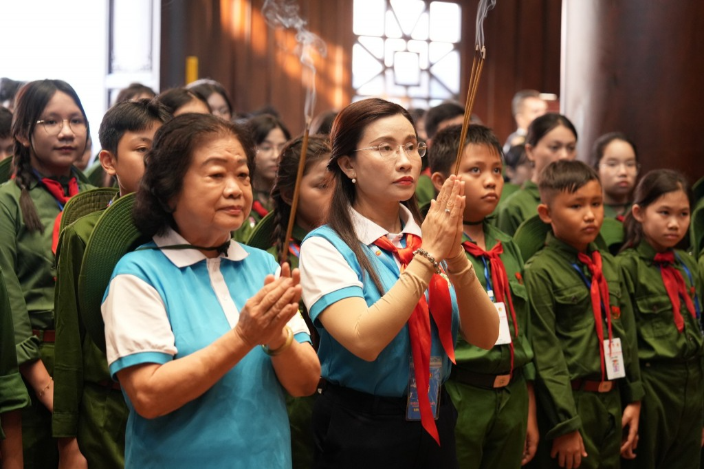 “Chiến sĩ nhỏ Điện Biên” theo bước chân những người anh hùng