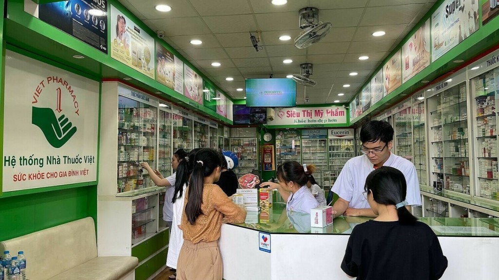 Gần 350 cơ sở bán lẻ thuốc phục vụ người dân trong dịp nghỉ lễ 30/4 và 1/5 - Tin tức sự kiện - Cổng thông tin điện tử Sở y tế Hà Nội