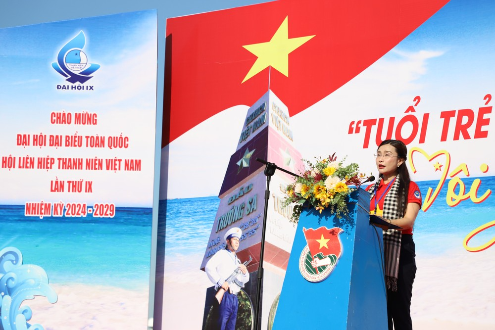 Khởi hành Hành trình “Tuổi trẻ vì biển, đảo quê hương” năm 2024