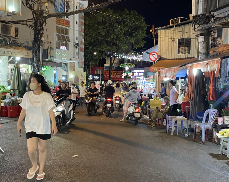 TP HCM: Chợ đêm ảm đạm, thương nhân than thở