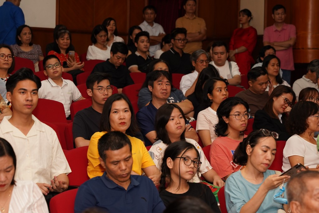 Đông đảo khán giả tìm hiểu phim tài liệu về Điện Biên Phủ