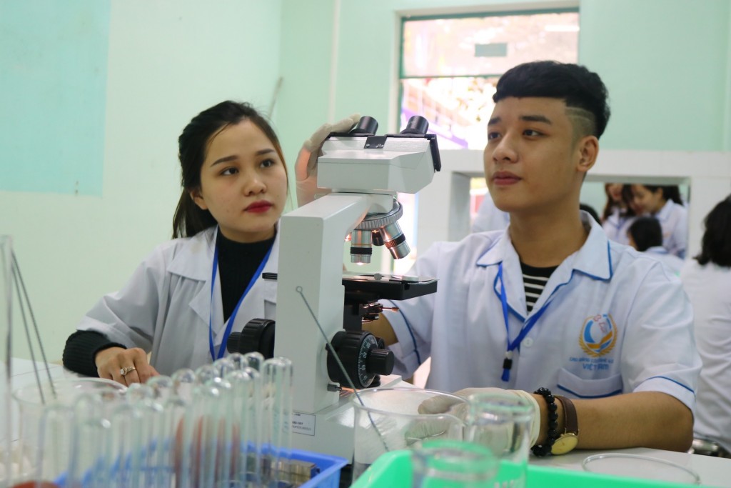 Trường Cao đẳng Công nghệ Y dược Việt Nam là đơn vị tiên phong và đi đầu trong việc phát triển mô hình đào tạo Bệnh viện – Trường học - Doanh nghiệp