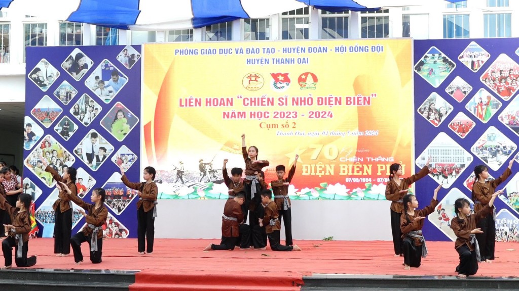 Tưng bừng ngày hội của các em nhỏ Thanh Oai Tưng bừng ngày hội của các em nhỏ Thanh Oai