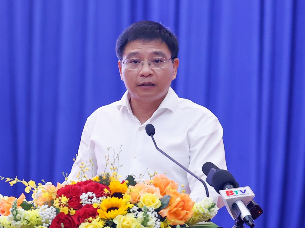 Bộ trưởng Bộ Giao thông vận tải Nguyễn Văn Thắng phát biểu tại hội nghị - Ảnh: VGP/Nhật Bắc