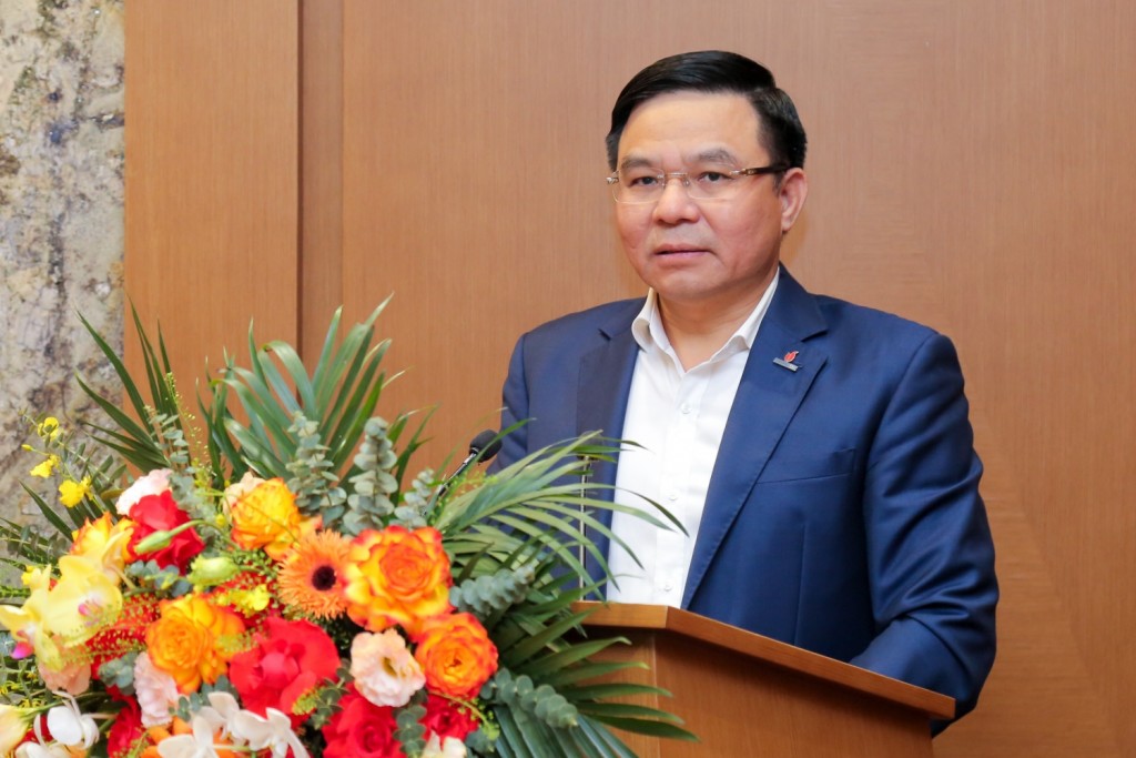 Chủ tịch HĐTV Petrovietnam Lê Mạnh Hùng phát biểu
