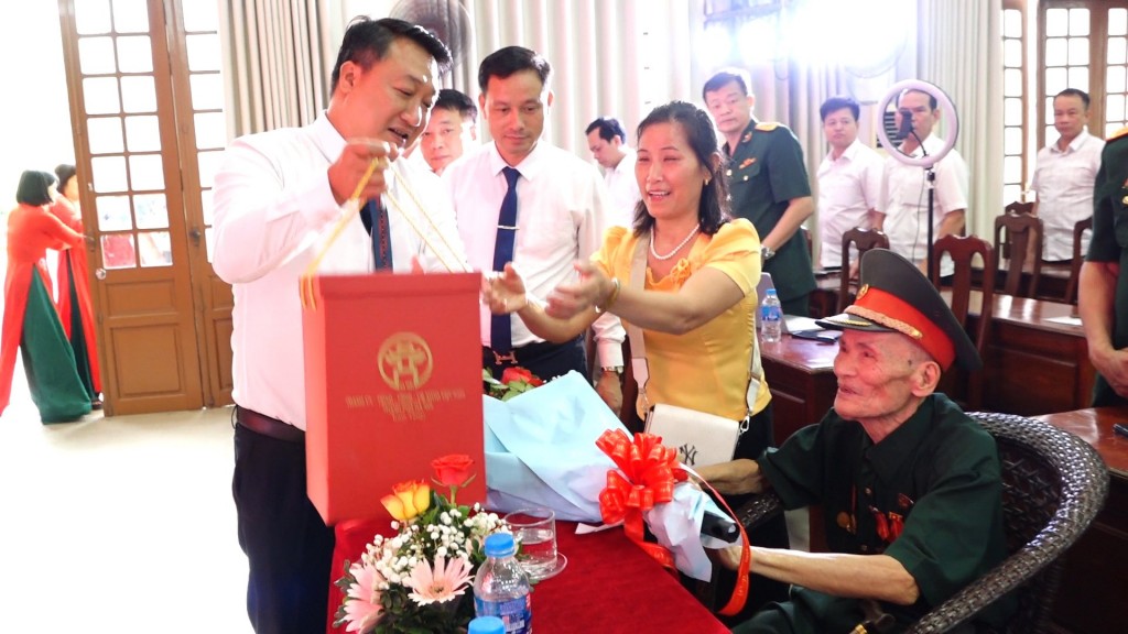 Huyện Thanh Oai tổ chức kỉ niệm 70 năm chiến thắng Điện Biên Phủ