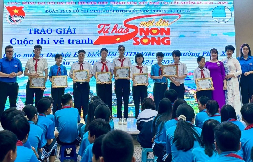 Học sinh THCS Phúc Xá kỷ niệm 70 năm chiến thắng Điện Biên Phủ