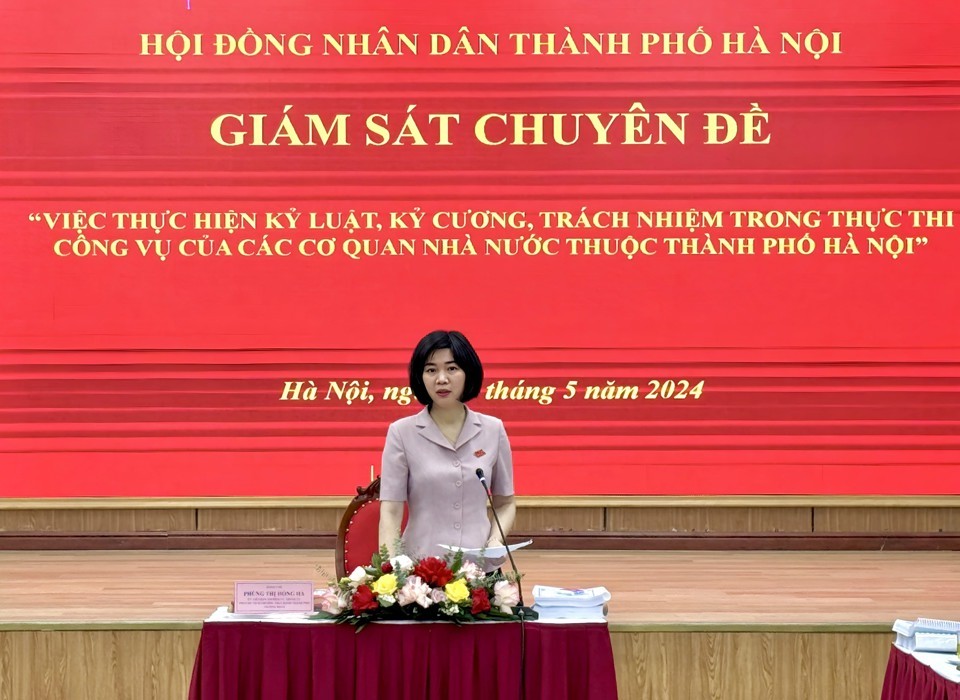Phó Chủ tịch Thường trực HĐND TP Hà Nội Phùng Thị Hồng Hà phát biểu kết luận buổi giám sát