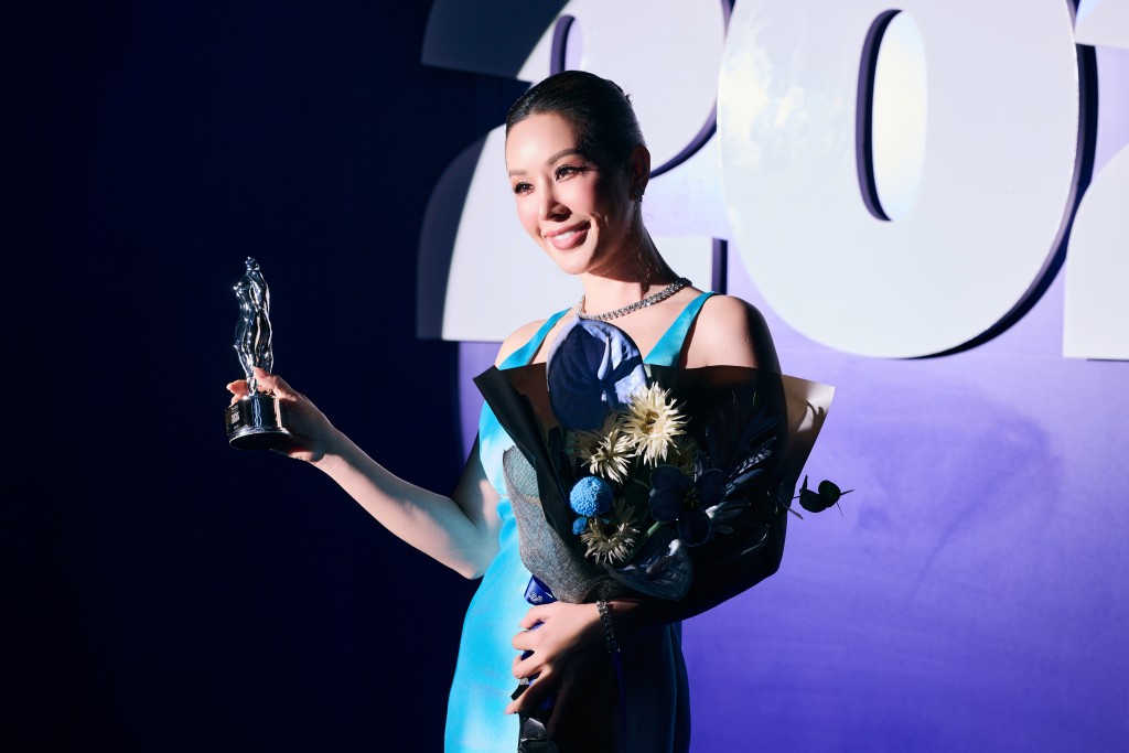 Hoa hậu Thu Hoài được vinh danh phụ nữ thành đạt