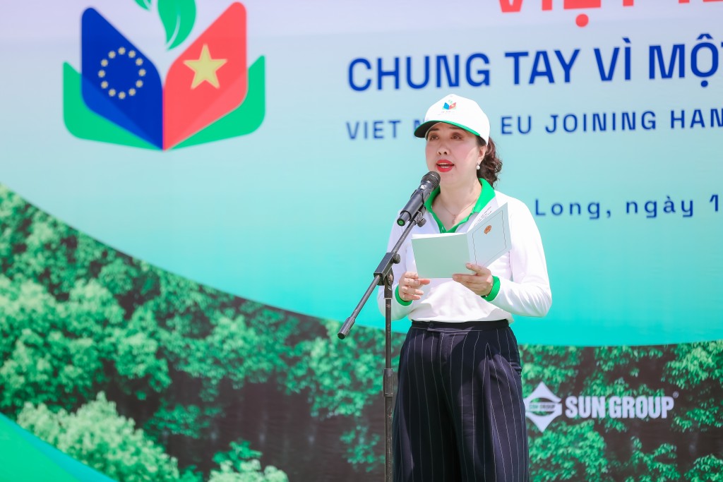 Bà Lê Thị Thu Hằng - Thứ trưởng Bộ Ngoại giao